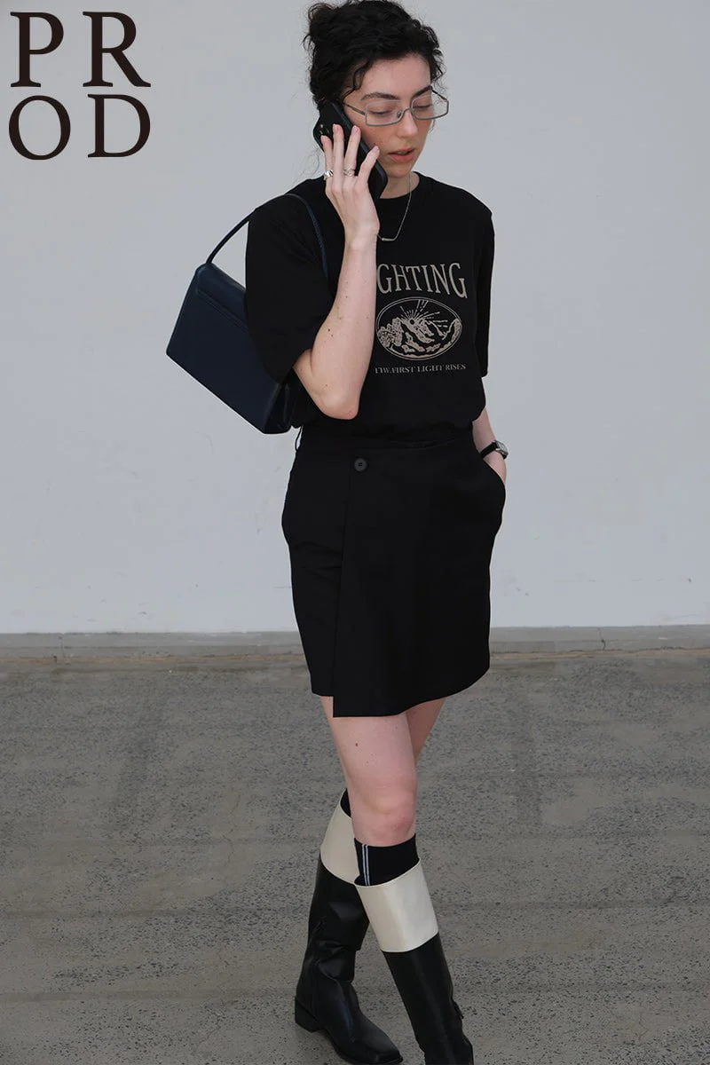 Lighting Basic Short Sleeve T-Shirt / Black - Image 5