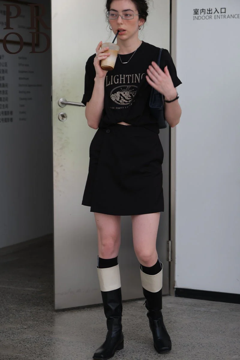 Lighting Basic Short Sleeve T-Shirt / Black - Image 7