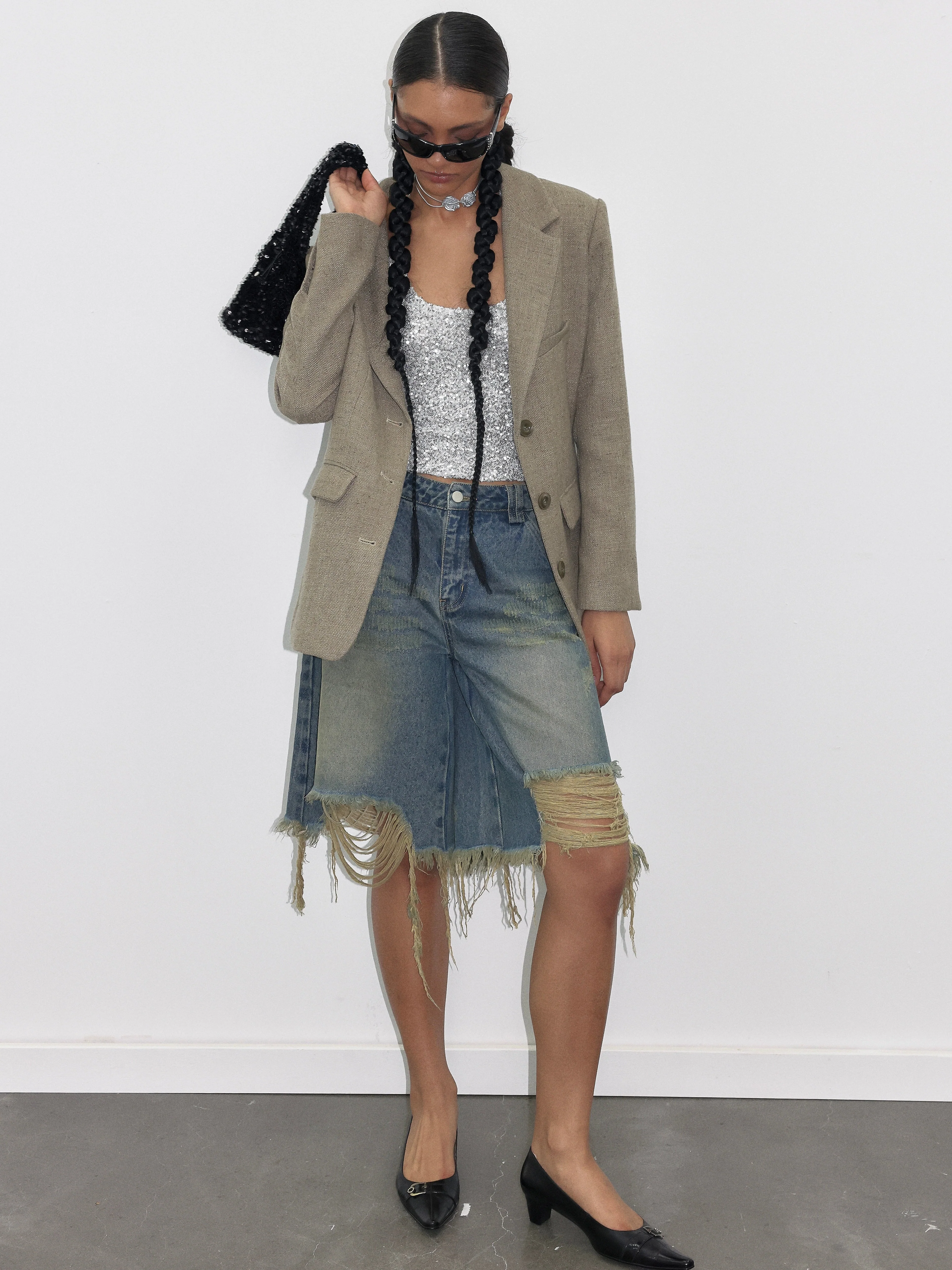 Ripped Short Jeans - Image 8