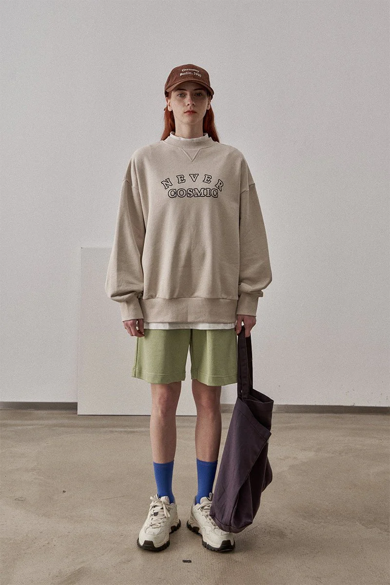 Small Fit Never Cosmic Sweatshirt / Beige - Image 6