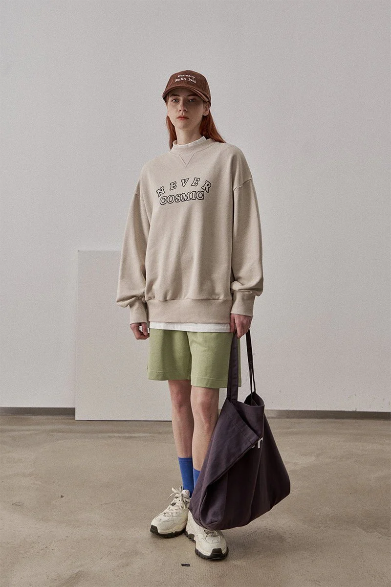 Small Fit Never Cosmic Sweatshirt / Beige - Image 7