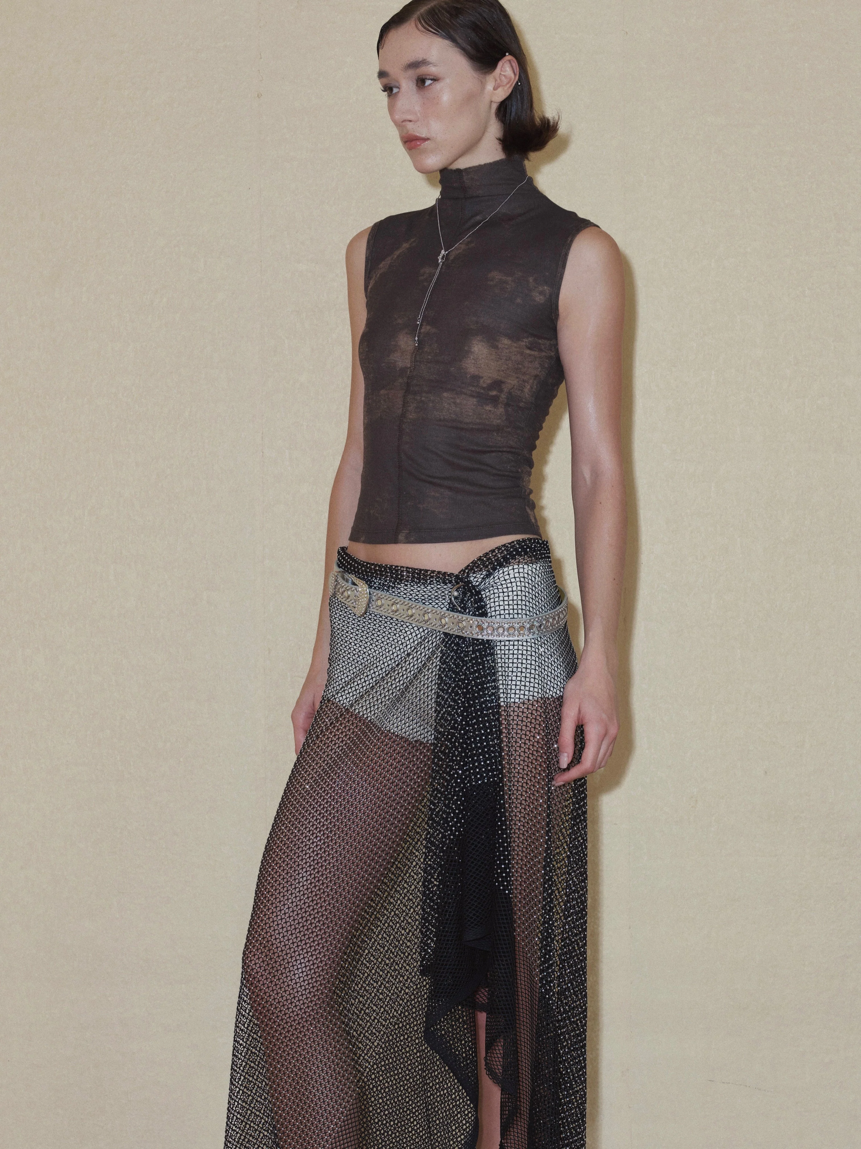 Turtleneck Pattern Tank Top - Image 8