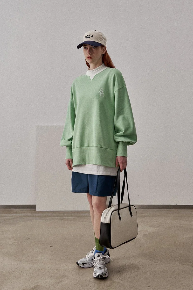 Loose Fit Ribbed Crewneck Sweatshirt with White Neckline / Honeydew Green - Image 7