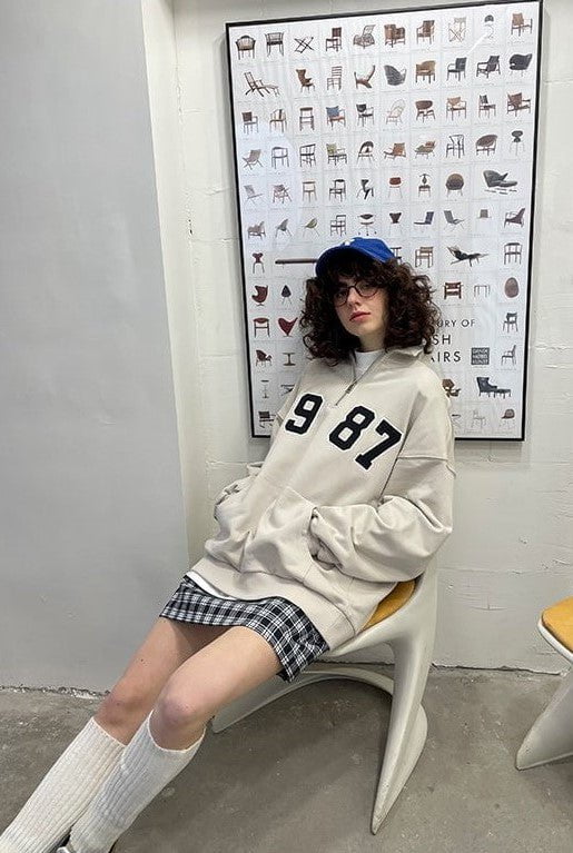 Loose Fit 1987 Quarter Zip Sweatshirt / Beige - Image 3